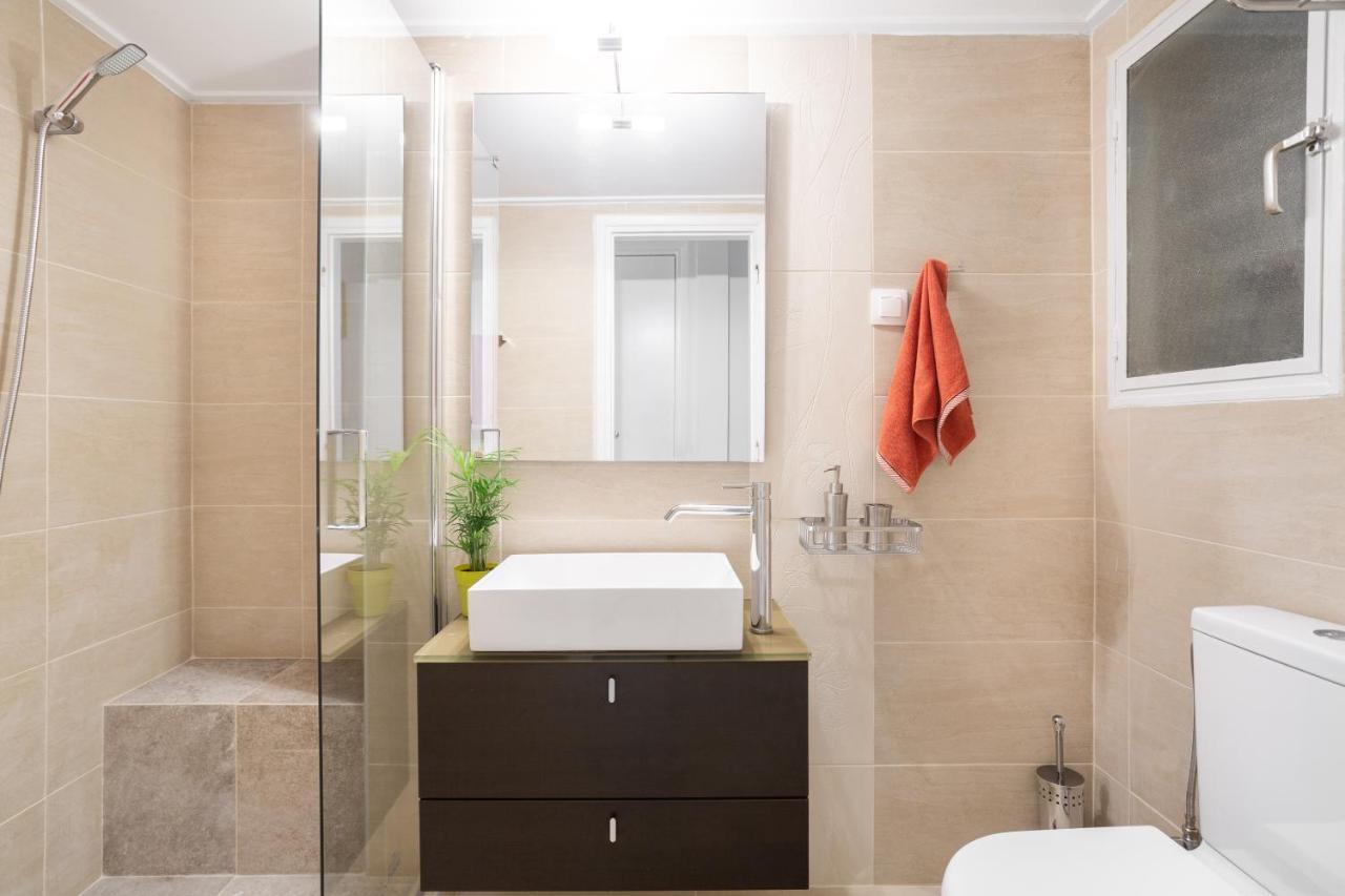 A Short Walk To Syntagma And Plaka By Athenian Homes Esterno foto