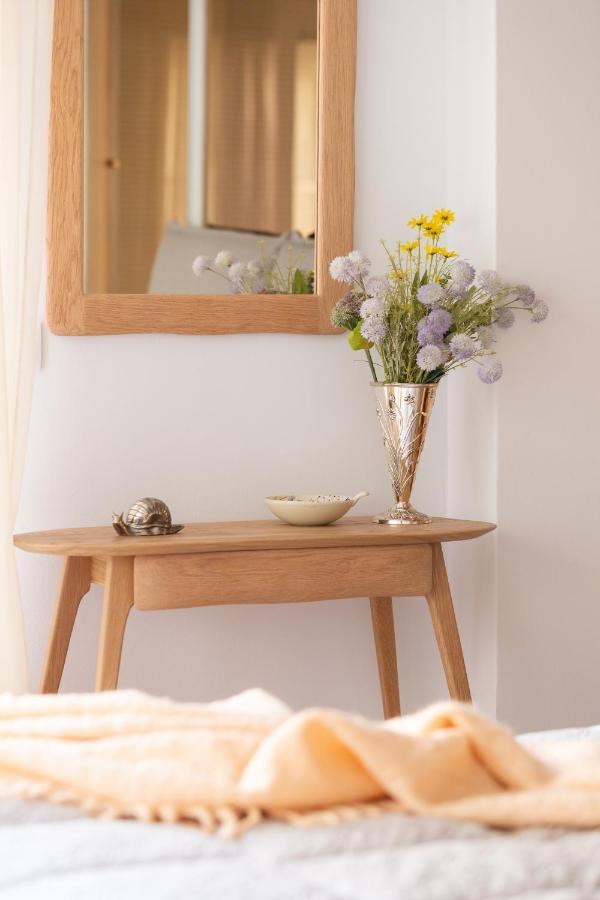 A Short Walk To Syntagma And Plaka By Athenian Homes Esterno foto