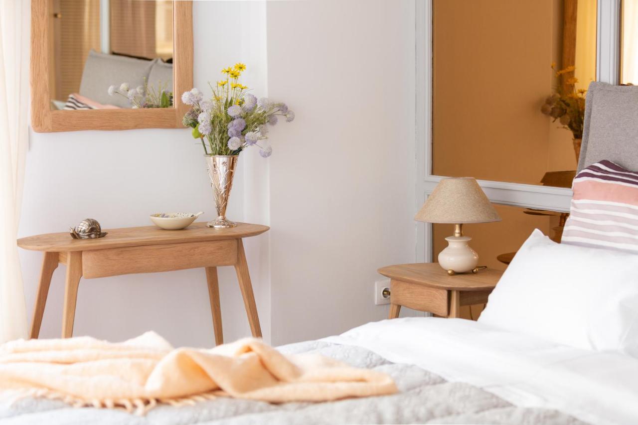 A Short Walk To Syntagma And Plaka By Athenian Homes Esterno foto