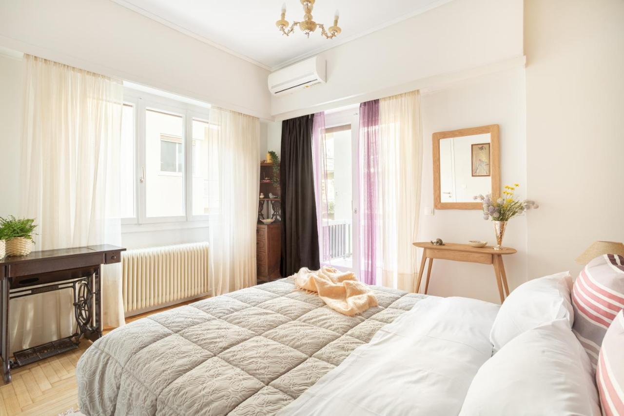 A Short Walk To Syntagma And Plaka By Athenian Homes Esterno foto