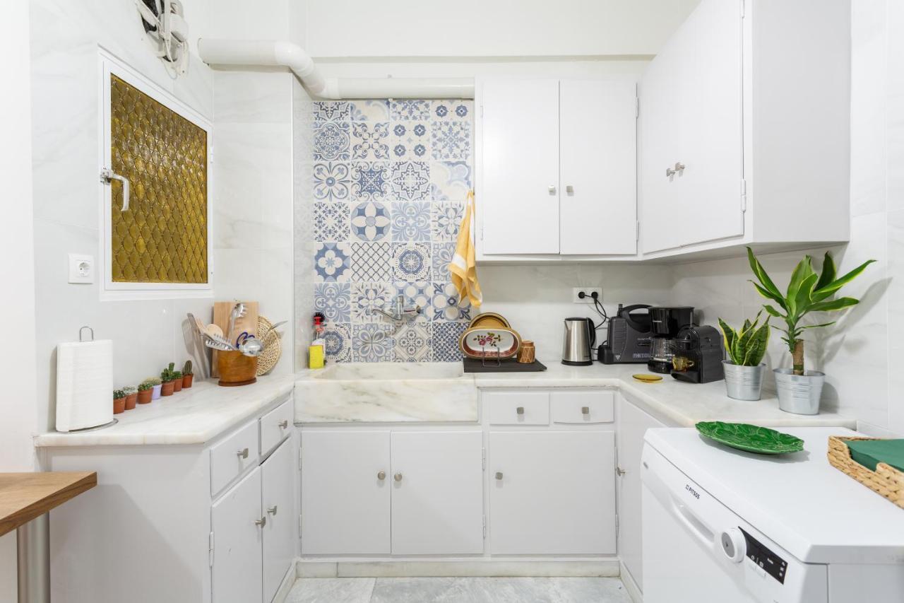 A Short Walk To Syntagma And Plaka By Athenian Homes Esterno foto