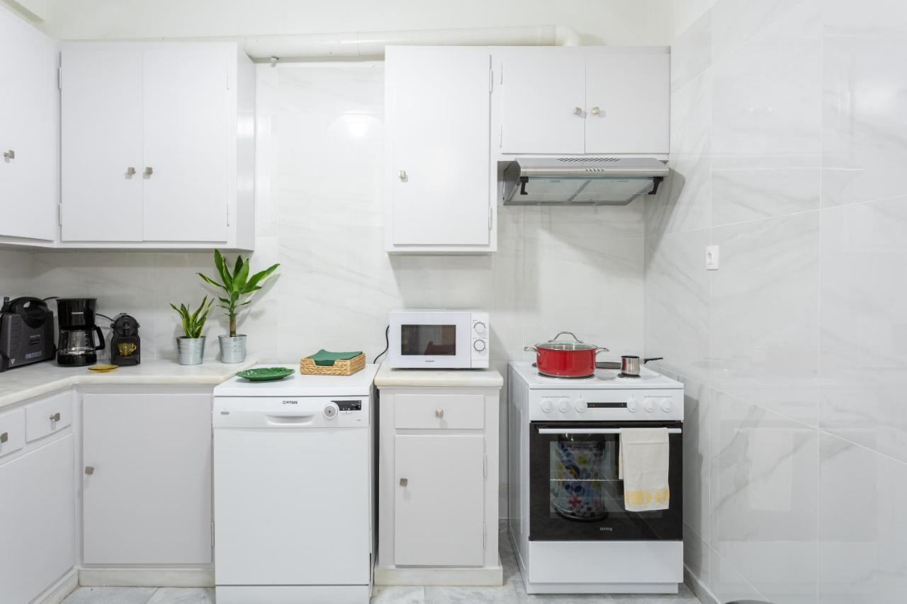 A Short Walk To Syntagma And Plaka By Athenian Homes Esterno foto
